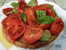 frisella con pomodori