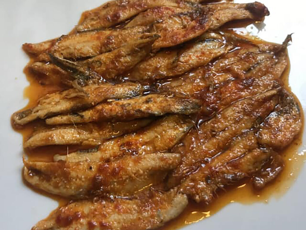Alici in padella con peperone dolce di Altino