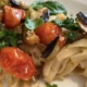 tagliatelle alici melanzane e pomodorini
