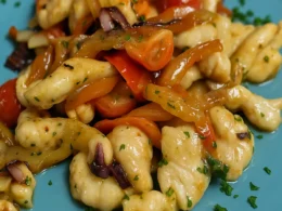 pollo e peperoni padella
