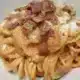 spaghetti tra una carbonara e una matriciana
