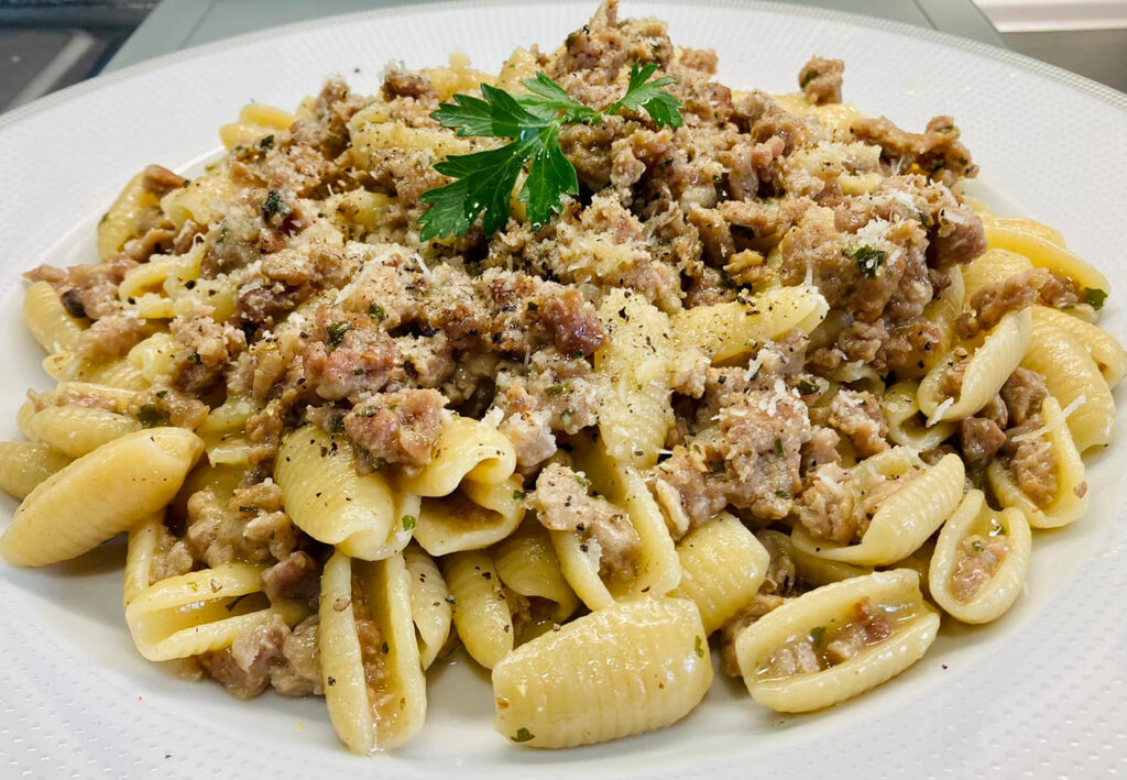 Gnocchetti Sardi con Ragù in bianco. 2