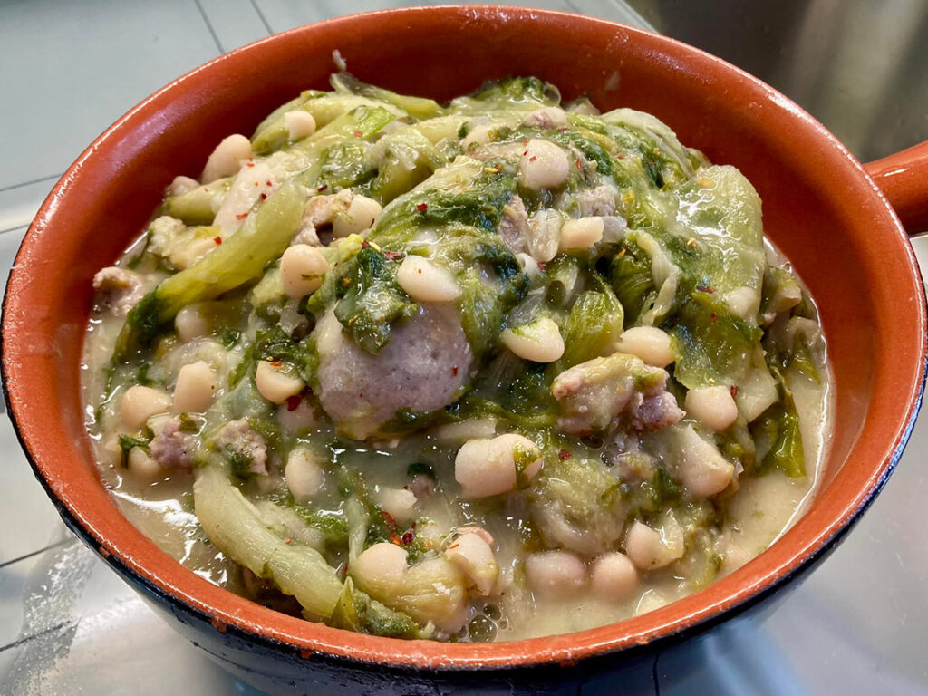 Scarole, Fagioli e Salsiccia.