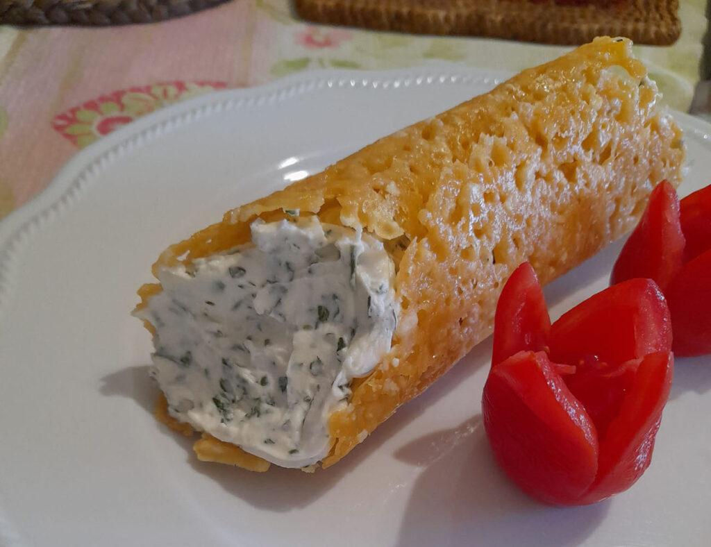 cannolo di parmigiano