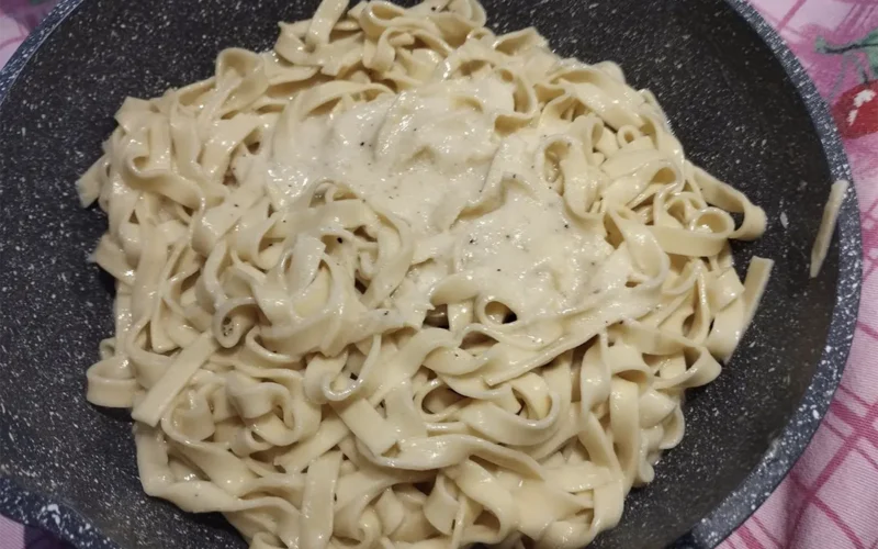pasta burro e parmigiano