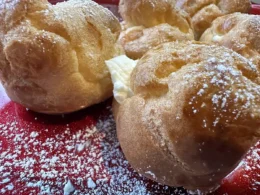 bignè crema ricotta