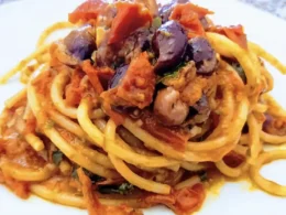 spaghetti alla puttanesca con tonno in scatola