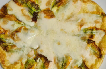 FRITTATA FIORI E MOZZARELLA
