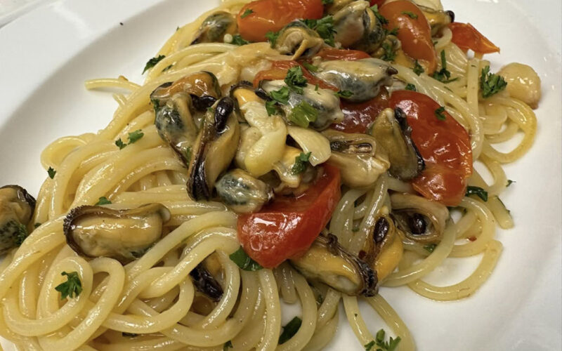 spaghetti aglio olio e cozze