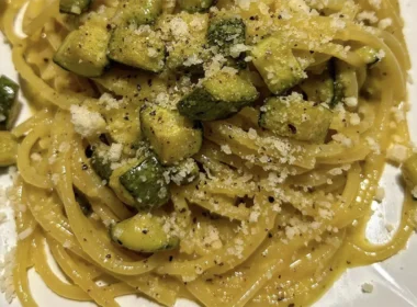Carbonara d'estate con le zucchine