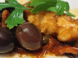 Straccetti di petto di pollo paesano lucano con papaccelle napoletane e mosto di vino cotto