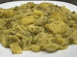 pasta patate e piselli