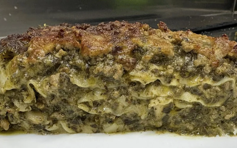 Lasagna con salsiccia é friarielli