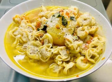 tortellini in brodo