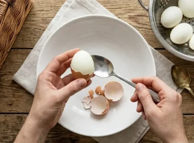 come sbucciare le uova sode